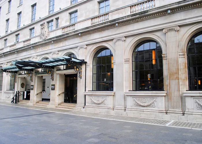 Riu Plaza The Gresham 酒店