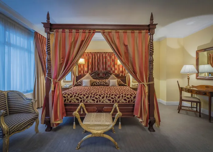 Riu Plaza The Gresham 4*