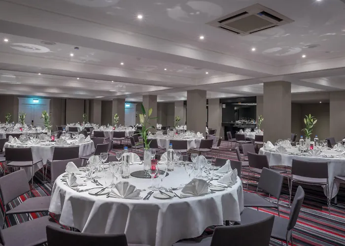 Riu Plaza The Gresham 酒店