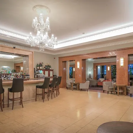 Riu Plaza The Gresham מלון 4*
