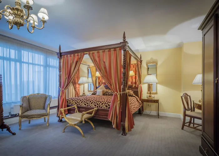 Riu Plaza The Gresham Отель