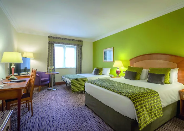 Отель Riu Plaza The Gresham 4*