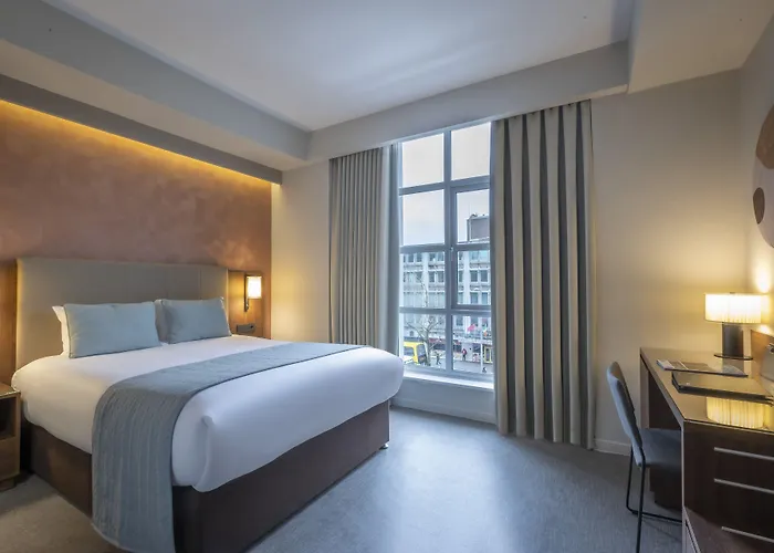 Riu Plaza The Gresham Отель